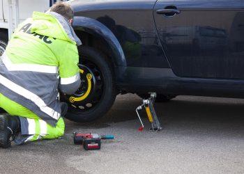 Why use car recovery services in Lancashire