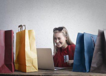 Using ecommerce platforms to grow your business in 2022