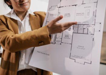 How to choose the right estate agent to sell your home