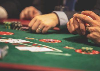 Reasons To Play At An Online Casino in 2022