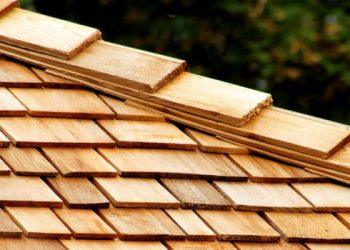 Advantages and disadvantages of a cedar shake roof