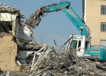 Five Benefits of Hiring a Professional Demolition Contractor