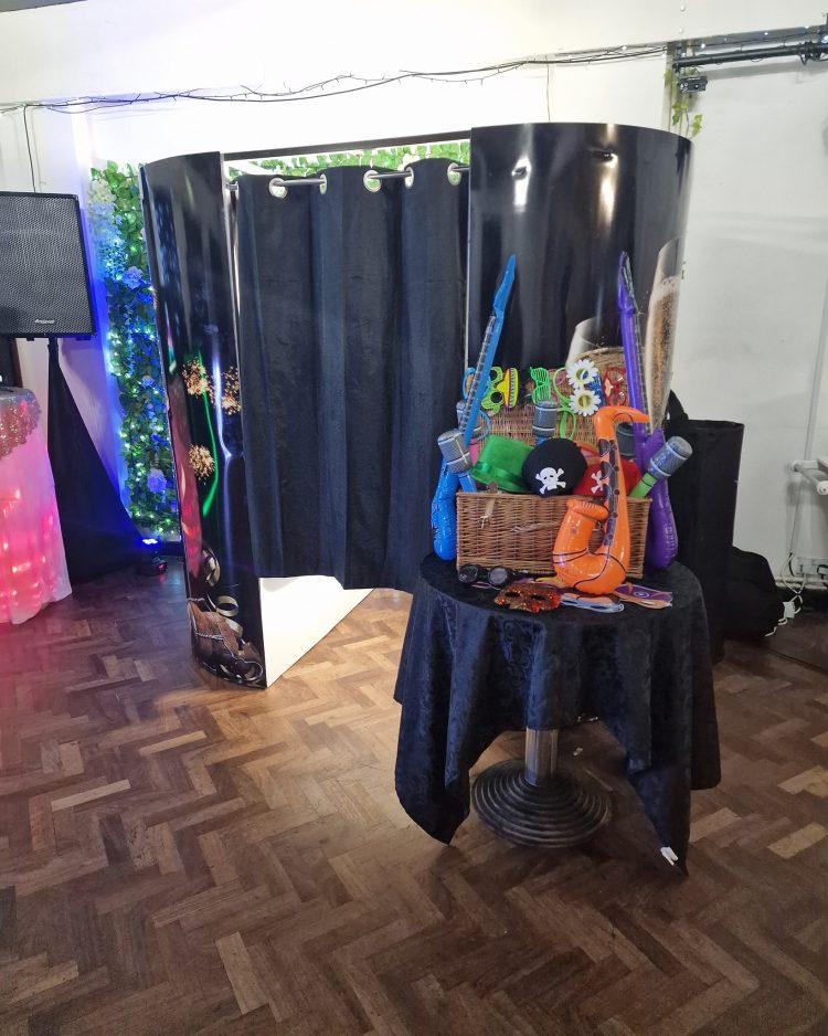 The Life of the Party: The Benefits of Photo Booth Hire