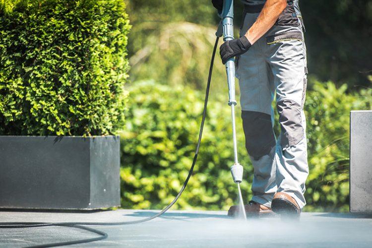 Reasons to Call a Professional Outdoor Cleaning Service