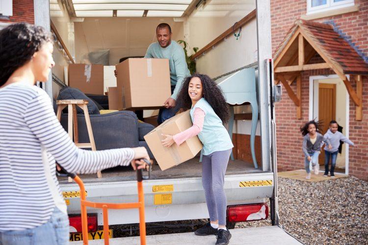 The Benefits of a Domestic House Removal and Moving Service in Cheshunt