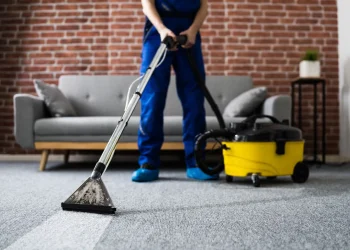 7 Reasons To Use Professionals For Carpet Cleaning
