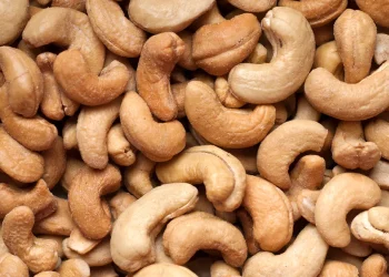 A Nutty Gift Idea: The Convenience and Variety of Buying Nuts Online in the UK for Gifting