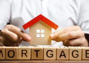Remortgaging with a Mortgage Broker: The Pros and Cons