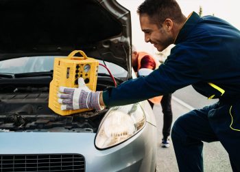 Revolutionising Auto Repairs: The Benefits of Using a Mobile Car Mechanic in High Wycombe