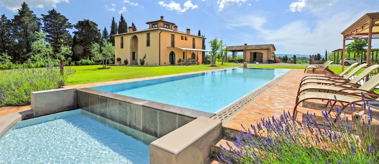 Living La Dolce Vita: The Unparalleled Benefits of Renting a Tuscan Villa