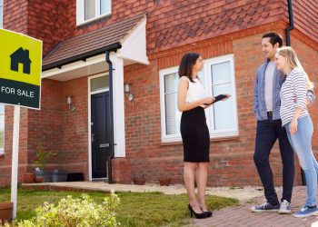 Local Estate Agents: Your Best Bet for Buying or Selling a Home