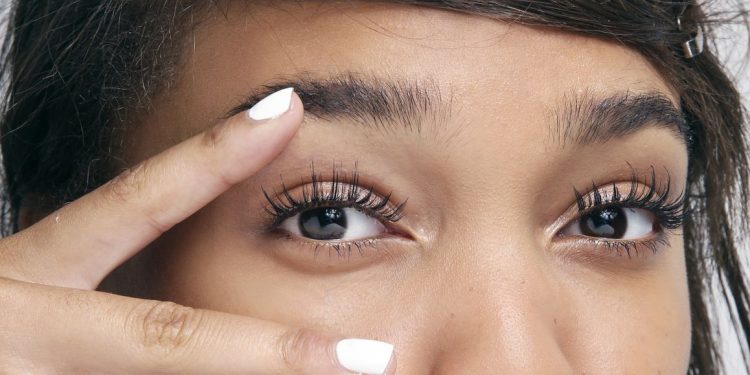 Bristol’s Lash Revolution: Unpacking the Benefits of Professional Lash Treatments