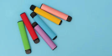 Disposable Vapes: Exploring the Growing Popularity and User Experience