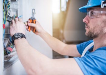 Navigating the Wires: Strategies to Find the Best Local Electrician