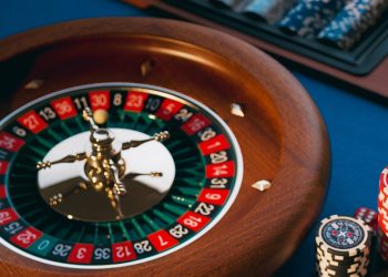 Unveiling the Allure of Online Casino Games: A Journey into the Virtual Realm of Thrills