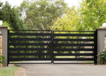 More Than Metal, More Than Wood: Penkridge Gate Suppliers – Where Craftsmanship Meets Innovation