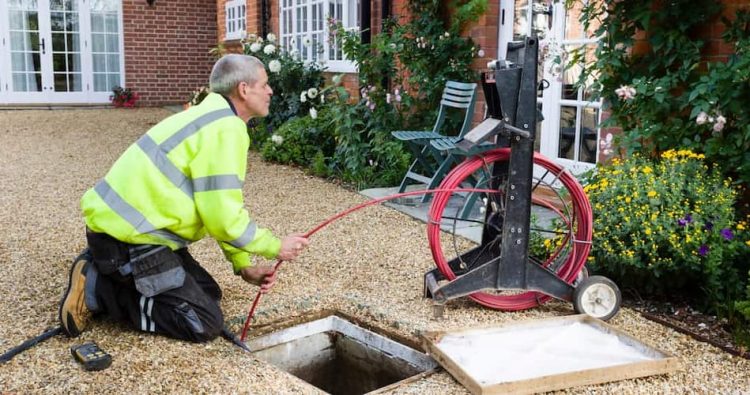 Unclogging Drains with Professionals: The Advantages of Hiring Experts for Drain Unblocking in Essex