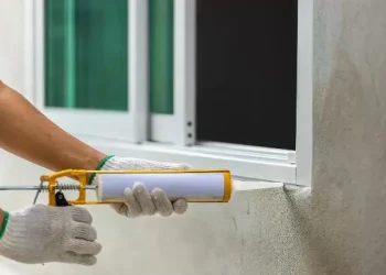 Ensuring Quality and Durability with Specialist Mastic Sealant Applicators
