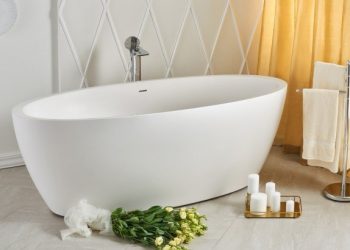 Upgrading Your Bathroom: The Benefits of Working With Bath Repair Specialists