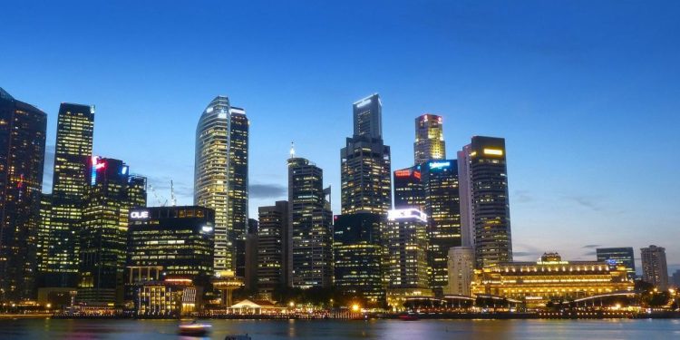 Navigating the Maze of Shipping Options: How to Find the Right Service Between the UK and Singapore