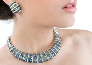 Making a Statement: How to Select Eye-Catching Jewellery for Any Occasion