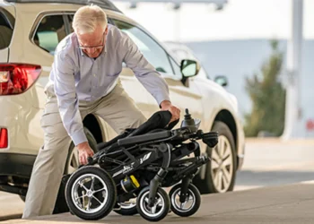 From Home to Travel: The Versatility of Lightweight Electric Wheelchair Technology