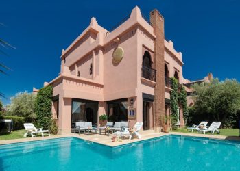 Luxury and Privacy: The Advantage of Choosing Villas in Marrakech for Your Vacation