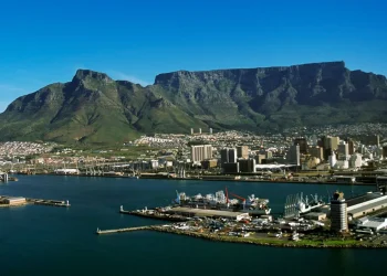 Maximizing Your Cape Town Adventure: The Undeniable Benefits of Pre-booking Table Mountain Tickets