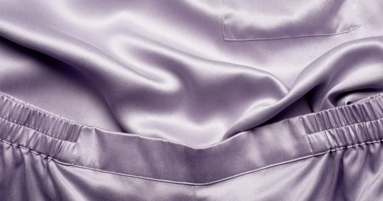 From Sofa to Street: The Growing Popularity of Women’s Loungewear