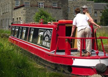 Boat Safety Unveiled: The Crucial Work of BSS Examiners