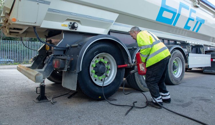 Mobile Tyre Repair Services: A Comprehensive Guide for Commercial Vehicles