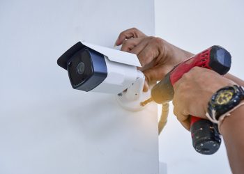 Choosing the Right Experts for CCTV Installation London