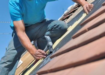 Choosing the Right Roofers in Swindon: A Complete Guide for Homeowners