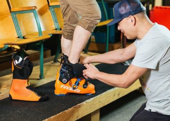 How Expert Ski Boot Fitting in Surrey Enhances Comfort and Performance