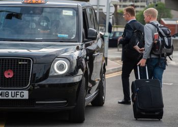Maximise Your Journey: The Advantages of Advance Heathrow Cab Booking