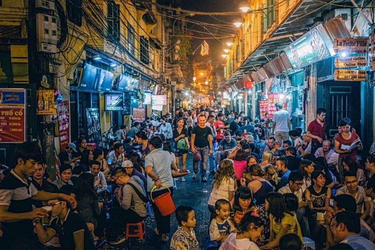 Vietnam Nightlife: Culture, Atmosphere and Evening Experiences