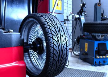 The Technology Behind Wheel Balancers and Their Essential Functions