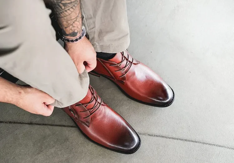 Elevating Confidence: The Growing Popularity of Height Increasing Shoes