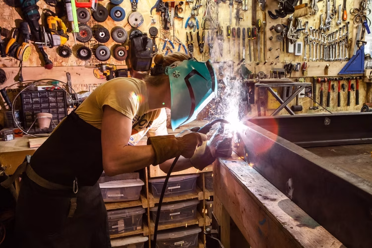 PUWER Compliance: A Complete Guide to Keeping Your Workforce Safe