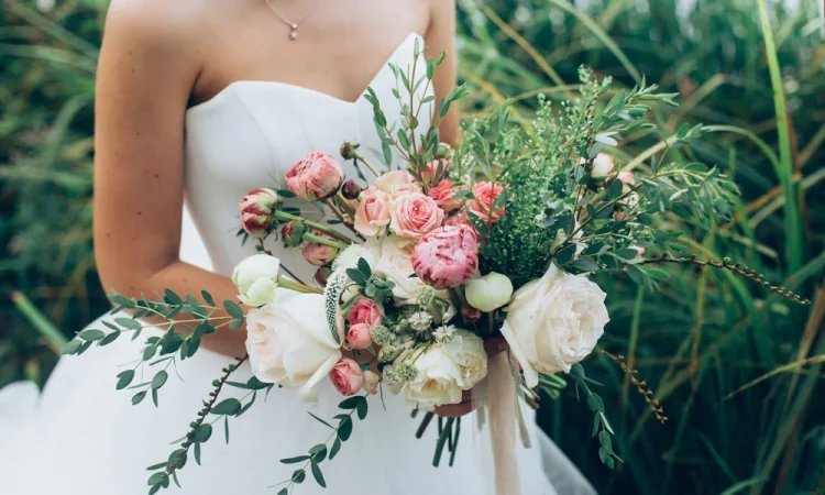 A Step-by-Step Guide to Choosing Your Hertfordshire Wedding Flowers